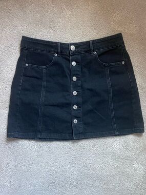 American Eagle Outfitters Black Button-Front Denim Mini Skirt